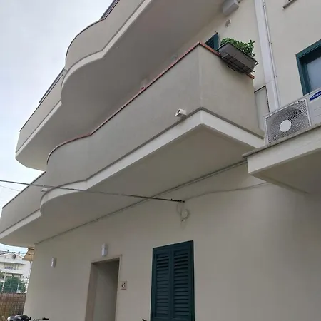 住宿加早餐酒店 Mansarda Openspace Casa Delle Rondini 阿布鲁齐的罗塞托