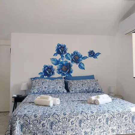 住宿加早餐酒店 Mansarda Openspace Casa Delle Rondini 阿布鲁齐的罗塞托